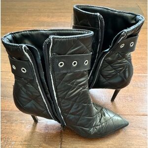 Black Italian ankle shoes on heels